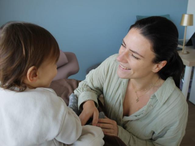 Accouchement difficile : Quand consulter un ostéopathe pour bébé ?