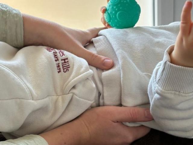 Coliques chez le bébé : que faire à la maison pour l'apaiser ? 